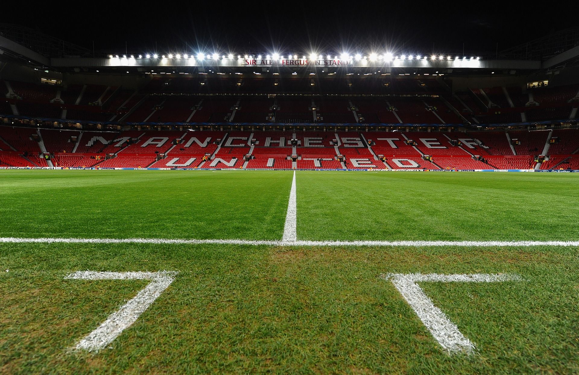 Manchester United Unleashes High-Speed Fan-Facing Extreme Networks Wi-Fi at Old Trafford