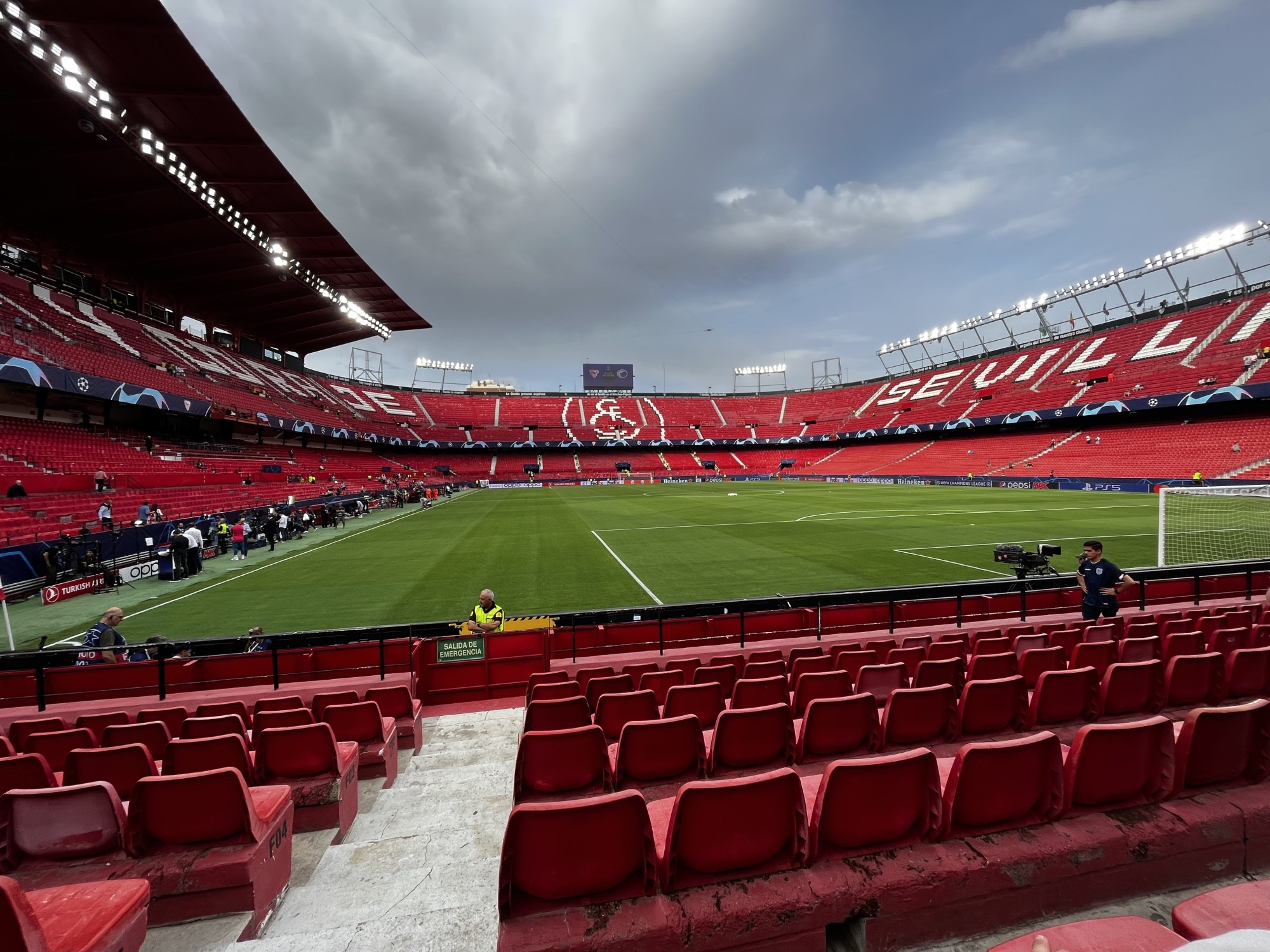 Cost-Efficiency and Sustainability: How Carlos Venegas is Transforming Sevilla FC’s Pitch Management